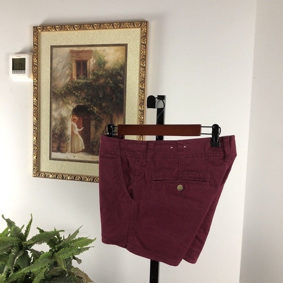 American Eagle Outfitters Shortie Jean Shorts Size 6 Burgundy Inseam 4” Mid-Rise - Picture 6 of 10